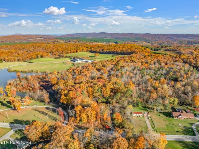 3607 Airport Rd, Rockwood, TN 37854