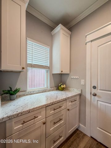 4325 APPLETON Avenue, Jacksonville, FL 32210
