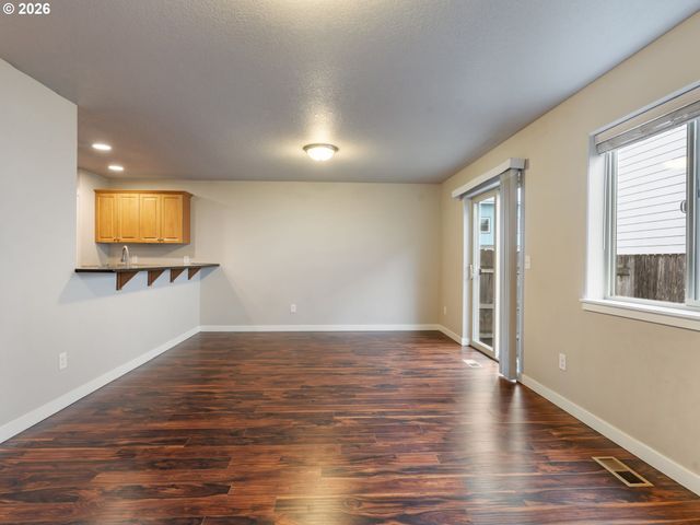 5618 Ne 74TH Ct, Vancouver, WA 98662