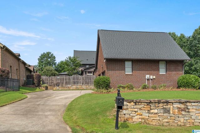 3840 VILLAGE CENTER DRIVE, Hoover, AL 35226