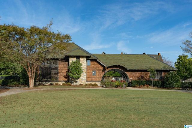 3840 VILLAGE CENTER DRIVE, Hoover, AL 35226
