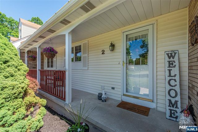 2 Baron Road, West Milford, NJ 07480