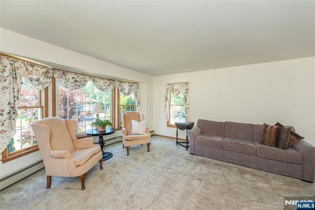 2 Baron Road, West Milford, NJ 07480