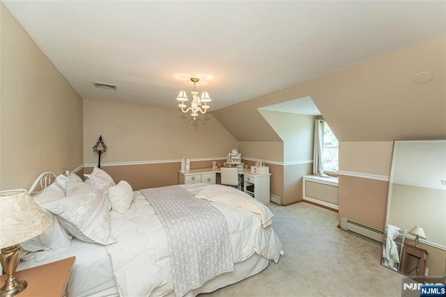 2 Baron Road, West Milford, NJ 07480