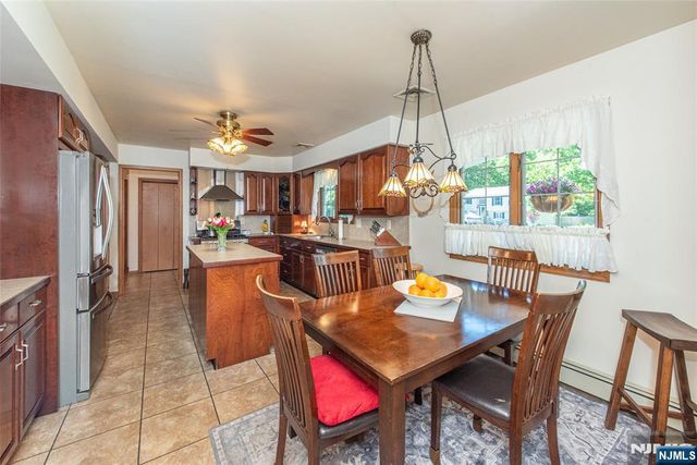 2 Baron Road, West Milford, NJ 07480