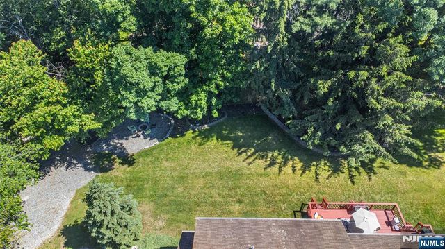 2 Baron Road, West Milford, NJ 07480
