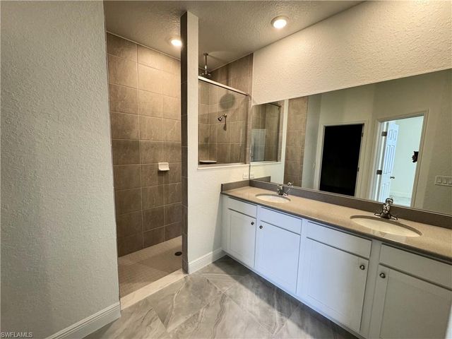 4305 NW 27th TER, Cape Coral, FL 33993