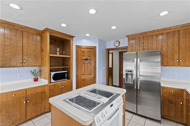 2521 Lake Cohoon RD, Suffolk, VA 23434