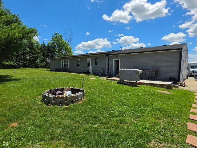 1408 E 600 N, Whiteland, IN 46184