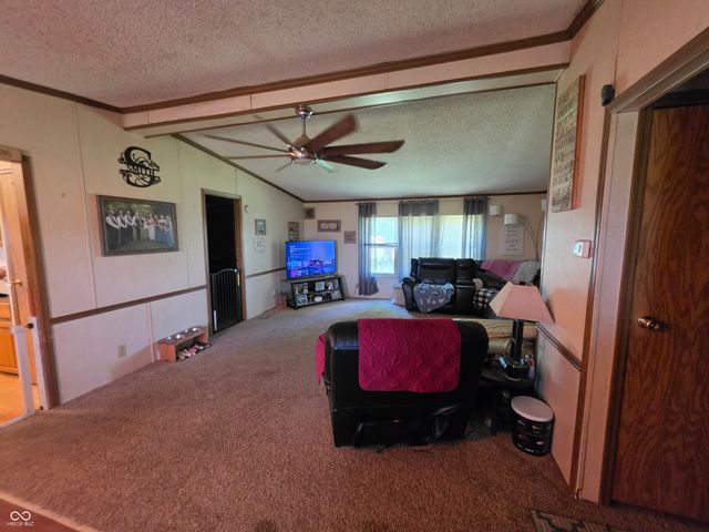 1408 E 600 N, Whiteland, IN 46184