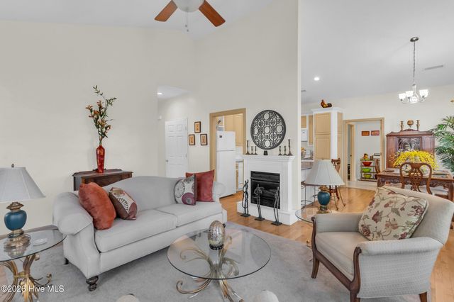 35 Stroud Will Court, Rocky Point, NC 28457