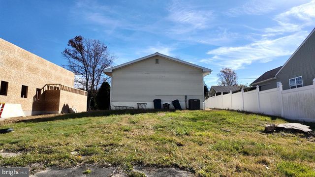 2452 LINCONIA AVE, Feasterville Trevose, PA 19053