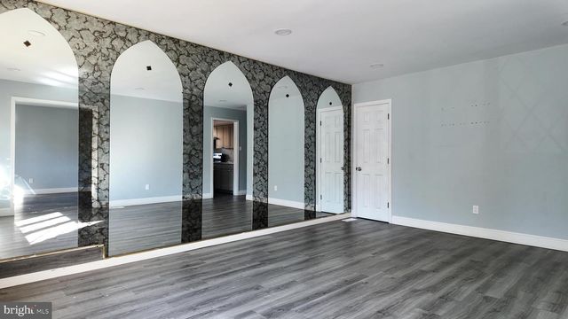 2452 LINCONIA AVE, Feasterville Trevose, PA 19053