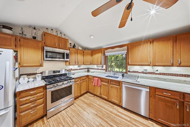 27 Little Road, Wurtsboro, NY 12790