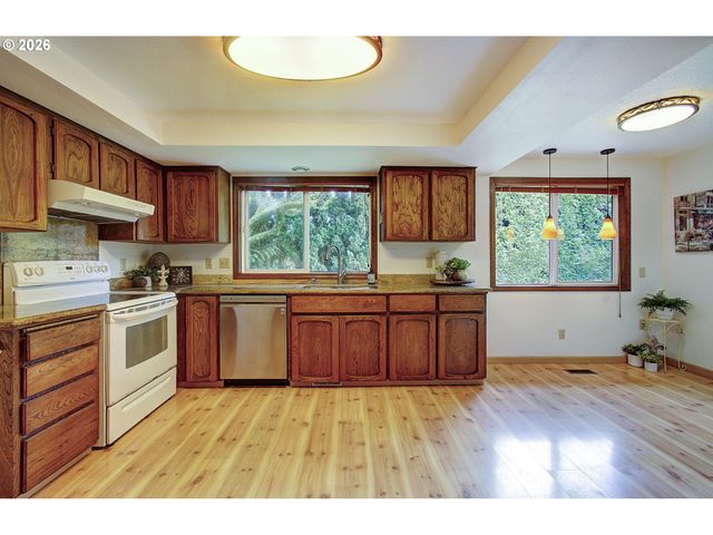 7206 Ne MEADOWS Dr, Vancouver, WA 98662
