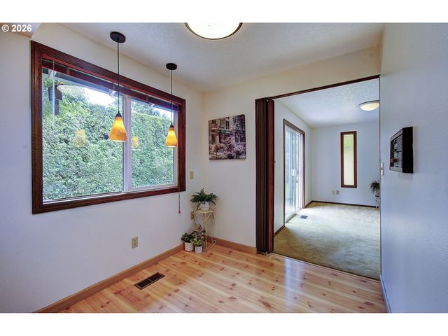 7206 Ne MEADOWS Dr, Vancouver, WA 98662