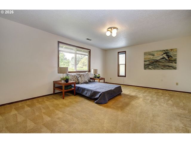 7206 Ne MEADOWS Dr, Vancouver, WA 98662