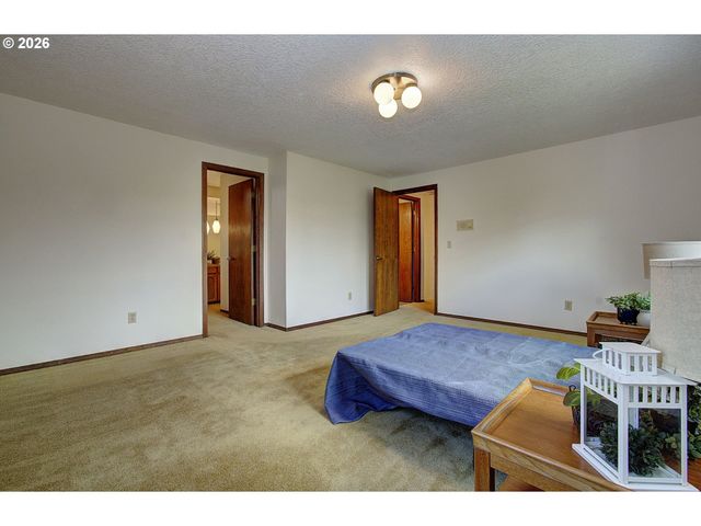 7206 Ne MEADOWS Dr, Vancouver, WA 98662