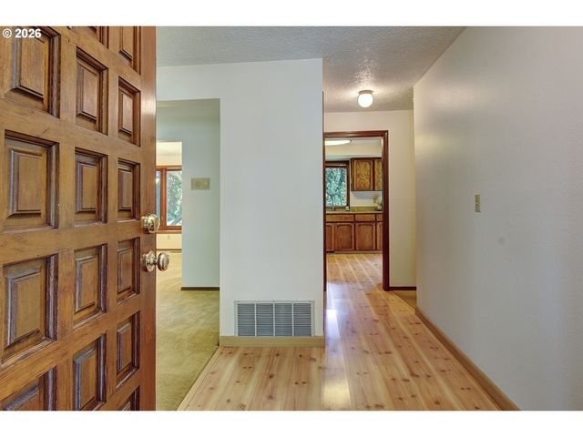 7206 Ne MEADOWS Dr, Vancouver, WA 98662