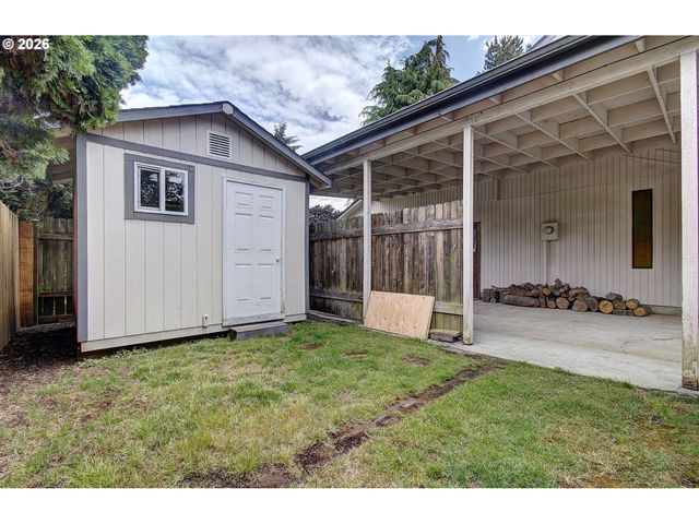 7206 Ne MEADOWS Dr, Vancouver, WA 98662