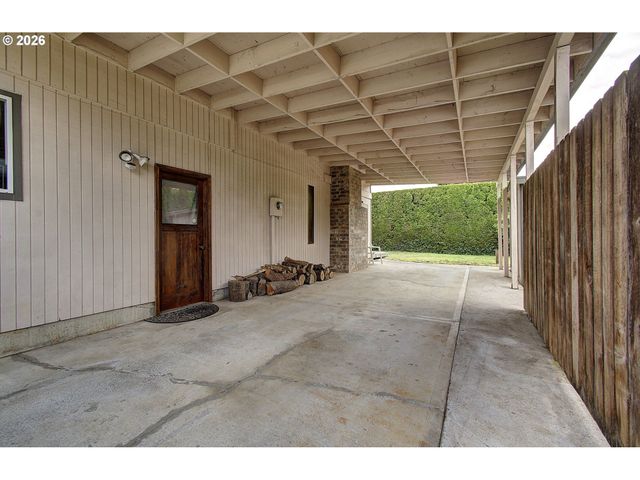 7206 Ne MEADOWS Dr, Vancouver, WA 98662