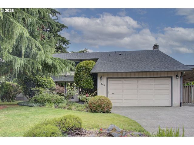 7206 Ne MEADOWS Dr, Vancouver, WA 98662