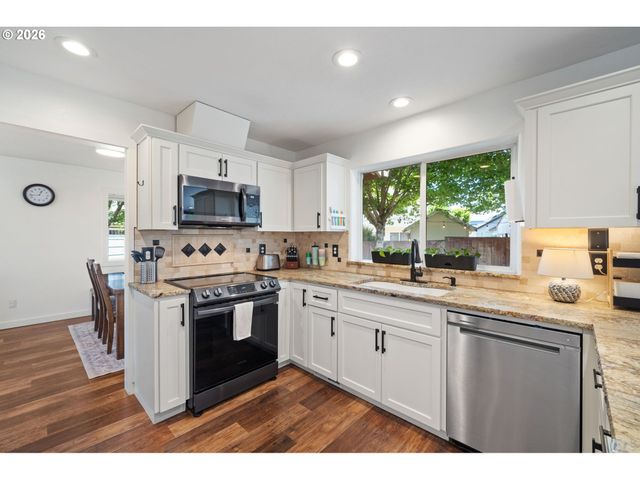3144 Ne 2ND Ct, Hillsboro, OR 97124