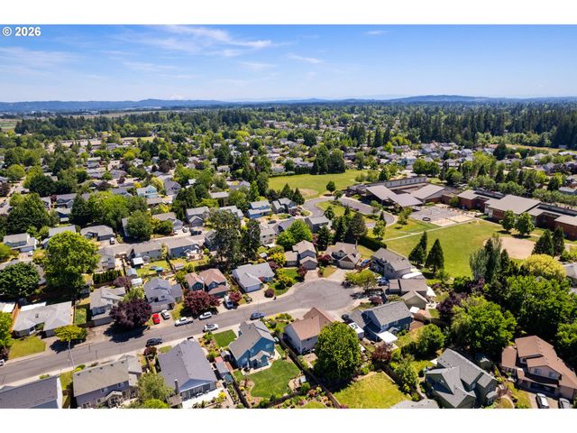 3144 Ne 2ND Ct, Hillsboro, OR 97124