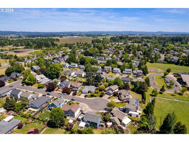 3144 Ne 2ND Ct, Hillsboro, OR 97124