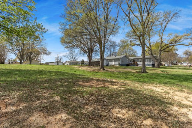2109 Beavers Point, Bonham, TX 75418