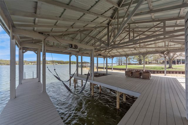 2109 Beavers Point, Bonham, TX 75418
