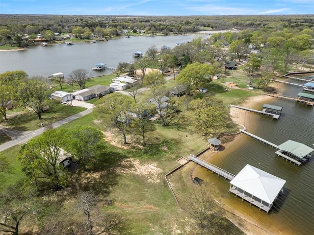 2109 Beavers Point, Bonham, TX 75418