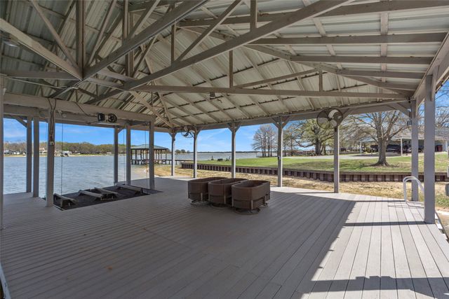 2109 Beavers Point, Bonham, TX 75418