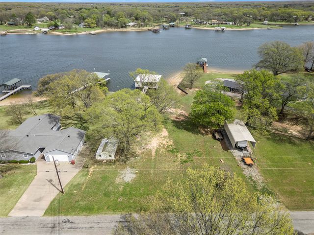 2109 Beavers Point, Bonham, TX 75418