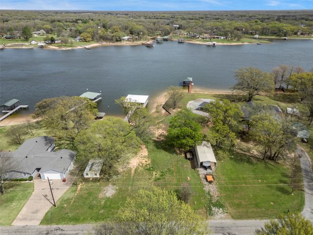 2109 Beavers Point, Bonham, TX 75418