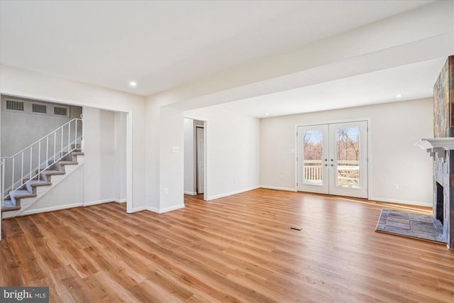 1918 CONTRALTO CT, Vienna, VA 22182