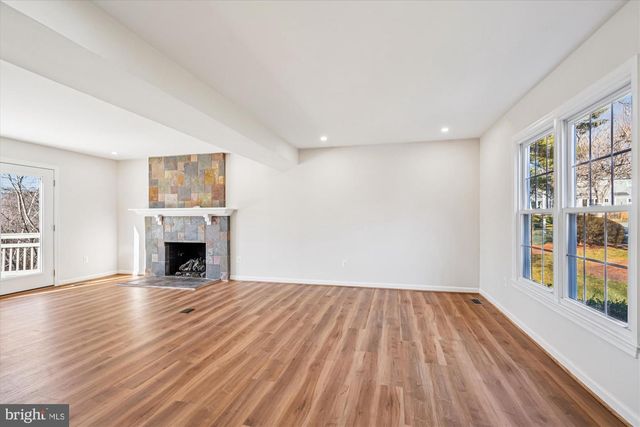 1918 CONTRALTO CT, Vienna, VA 22182