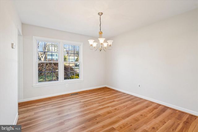 1918 CONTRALTO CT, Vienna, VA 22182