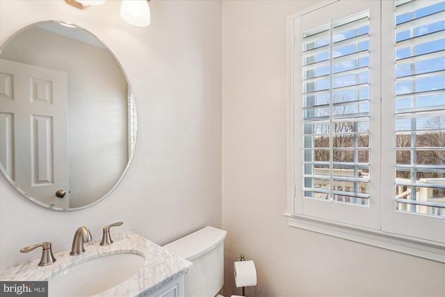 1918 CONTRALTO CT, Vienna, VA 22182