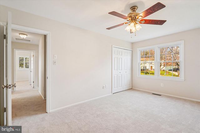 1918 CONTRALTO CT, Vienna, VA 22182