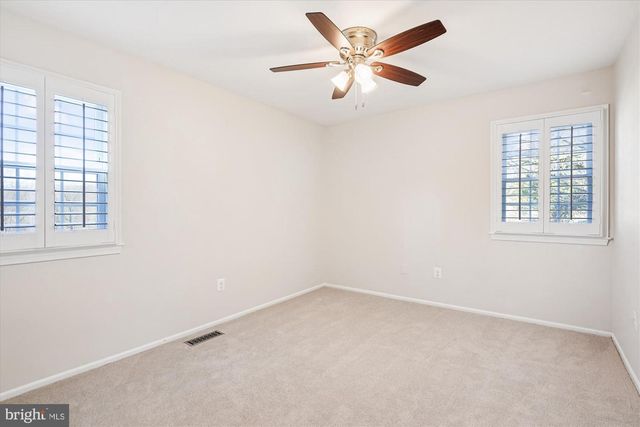 1918 CONTRALTO CT, Vienna, VA 22182