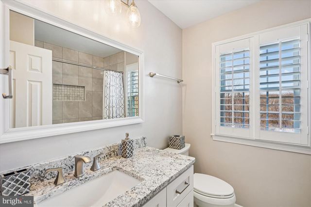 1918 CONTRALTO CT, Vienna, VA 22182