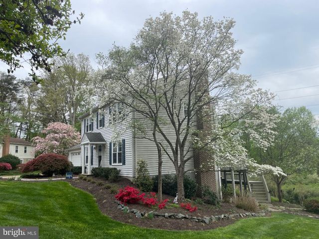1918 CONTRALTO CT, Vienna, VA 22182