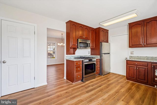 1918 CONTRALTO CT, Vienna, VA 22182