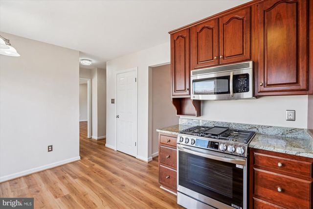 1918 CONTRALTO CT, Vienna, VA 22182