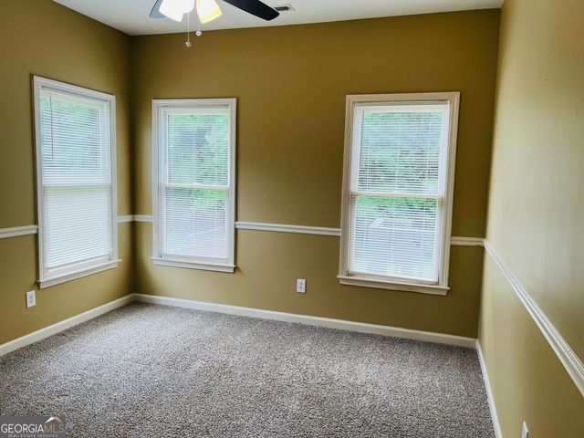 70 Indian Bluff Drive, Sharpsburg, GA 30277