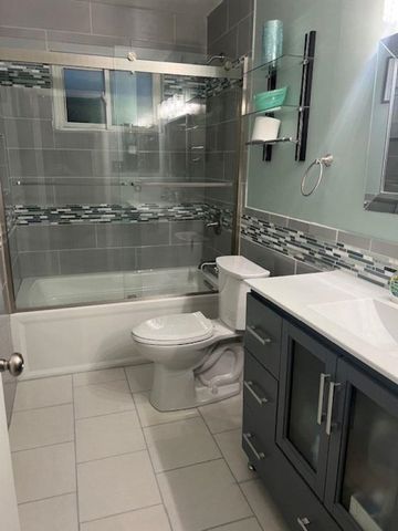 30032 Iroquois Drive, Warren, MI 48088