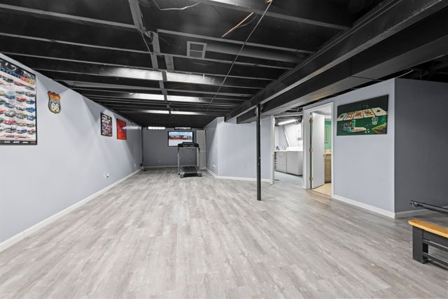 30032 Iroquois Drive, Warren, MI 48088