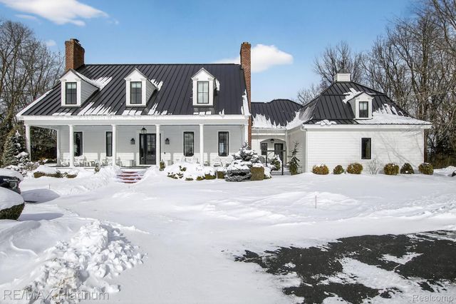 3304 OUTBACK Trail, Putnam Township, MI 48169