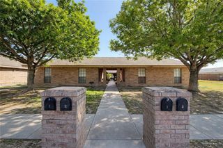 813 Los Tesoros Drive, Pharr, TX 78577
